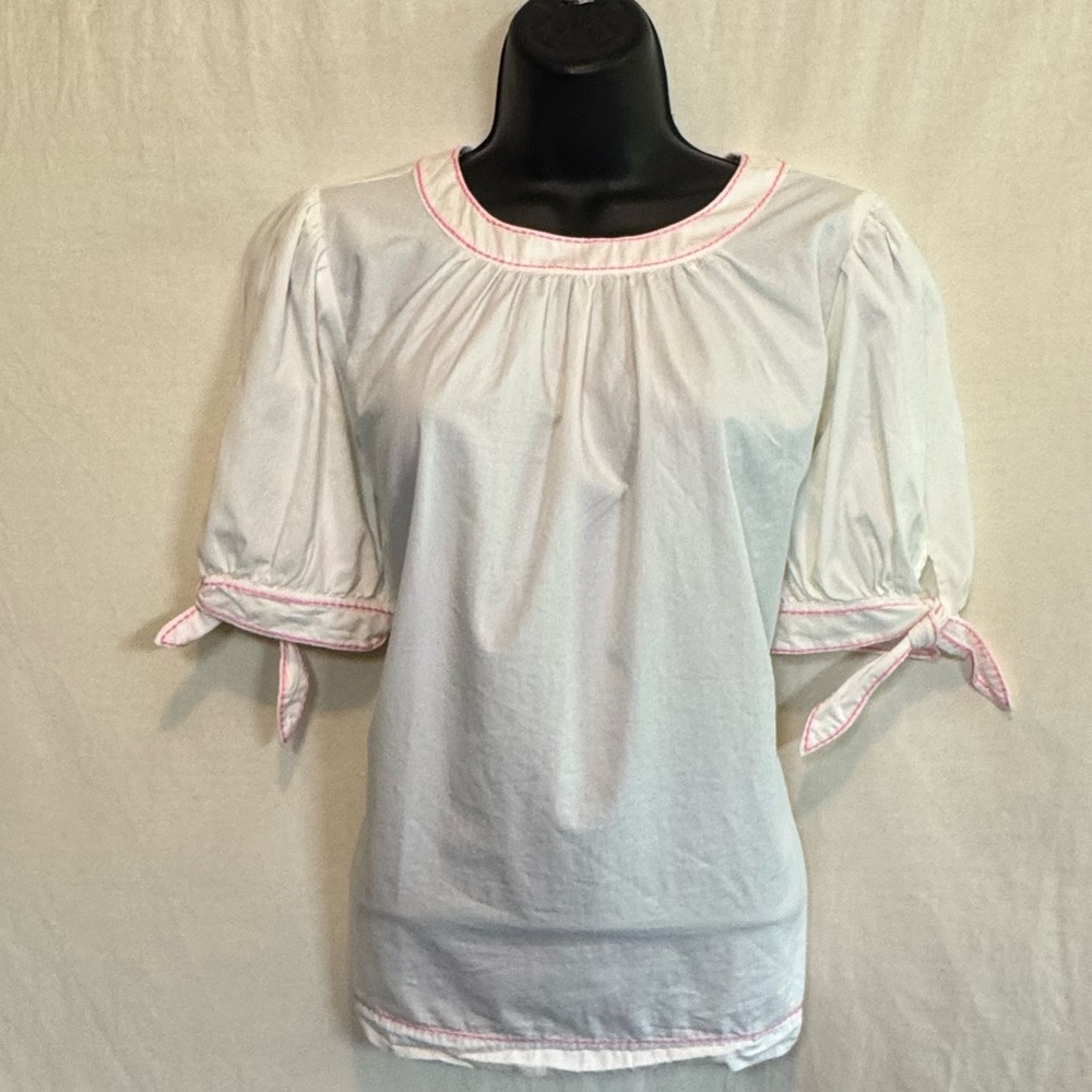 G-26 Crown & Ivy White‎ & Pink Embroidered Short Sleeve Pullover Blouse Size M